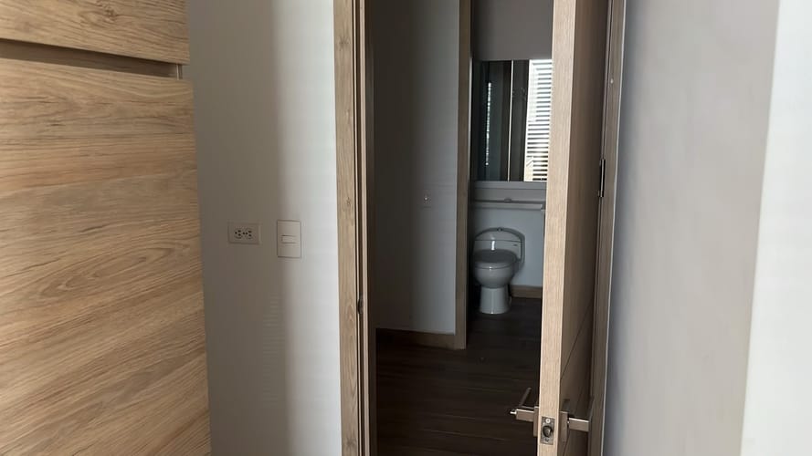 Apartamento de 4 alcobas en venta en Santa Monica, Cali, 217 m² · foto 13 de 24