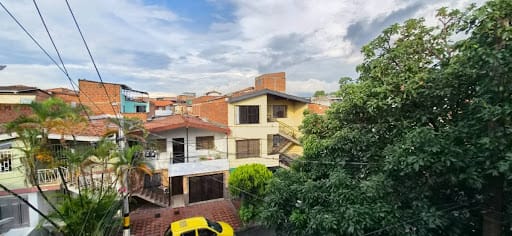 Apartamento de 3 alcobas en venta en La Candelaria, Medellín, 95 m² · foto 3 de 15