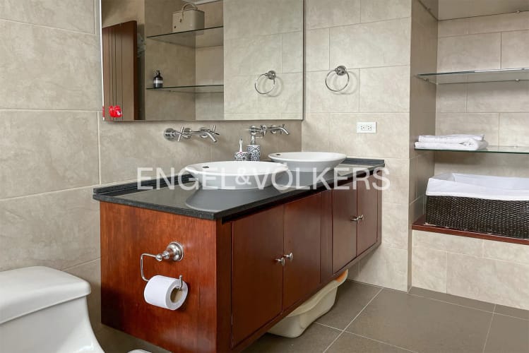 Apartamento de 3 alcobas en arriendo en Chicó Navarra, Bogotá, 128 m² · foto 10 de 16