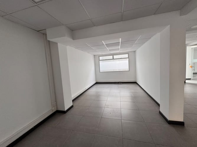 Casa de 10 alcobas en arriendo en El Lago, Bogotá, 350 m² · foto 9 de 24