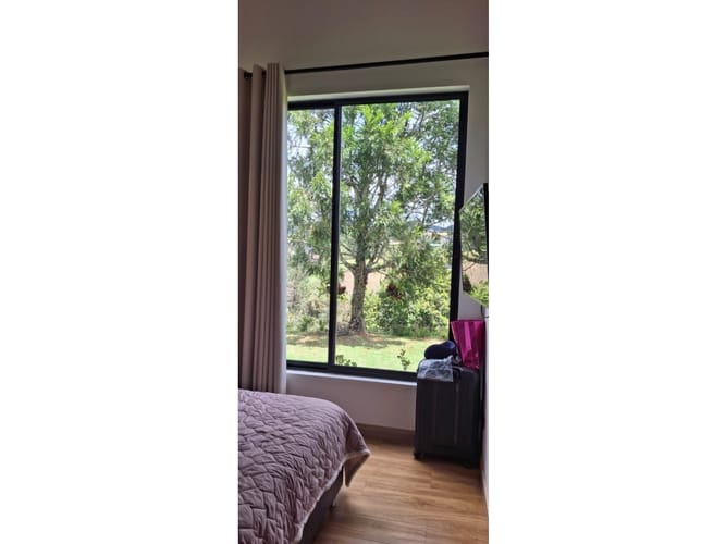 Casa de 3 alcobas en arriendo en El Castillo, Medellín, 200 m² · foto 10 de 16