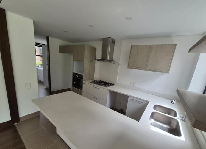 Casa de 3 alcobas en venta en Vda Canelon, Cajicá, 180 m² · foto 4 de 24