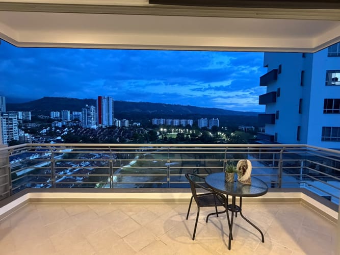 Apartamento de 3 alcobas en arriendo en Cañaveral, Floridablanca, 127 m² · foto 2 de 16