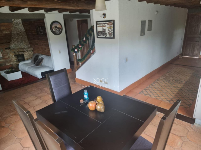 Casa de 3 alcobas en arriendo en Llano Grande, Rionegro, 230 m² · foto 15 de 17