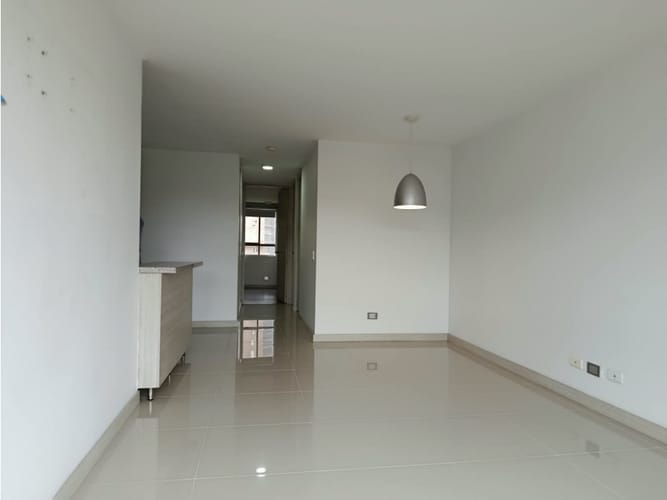 Apartamento de 3 alcobas en arriendo en Las Lomitas, Sabaneta, 80 m² · foto 3 de 19