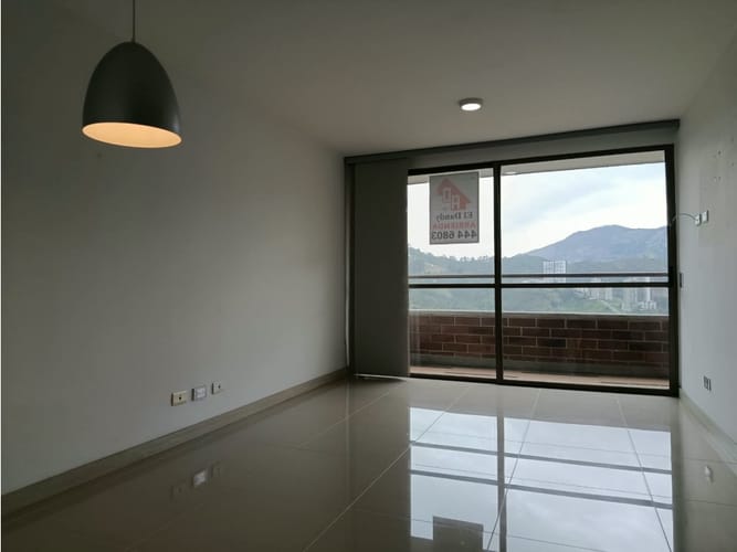 Apartamento de 3 alcobas en arriendo en Las Lomitas, Sabaneta, 80 m² · foto 4 de 19