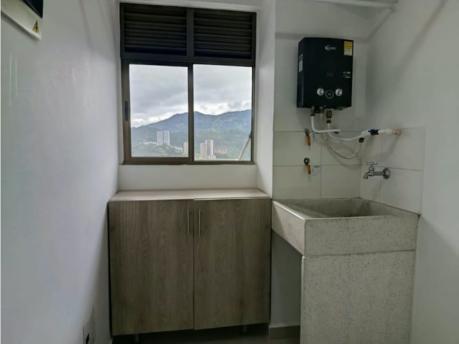 Apartamento de 3 alcobas en arriendo en Las Lomitas, Sabaneta, 80 m² · foto 19 de 19