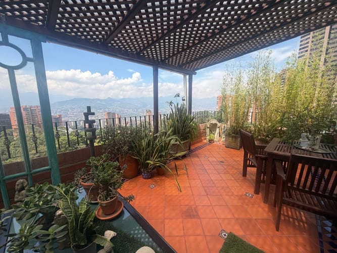 Apartamento de 4 alcobas en venta en El Tesoro, Medellín, 350 m² · foto 17 de 23