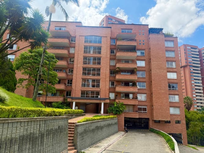 Apartamento de 4 alcobas en venta en El Tesoro, Medellín, 350 m² · foto 23 de 23