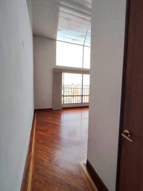 Apartamento de 3 alcobas en venta en Villa Alsacia, Bogotá, 87 m² · foto 2 de 10