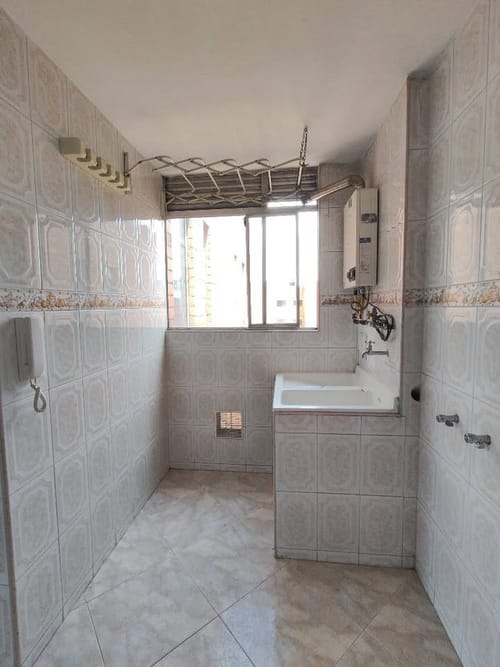 Apartamento de 3 alcobas en venta en Villa Alsacia, Bogotá, 87 m² · foto 5 de 10