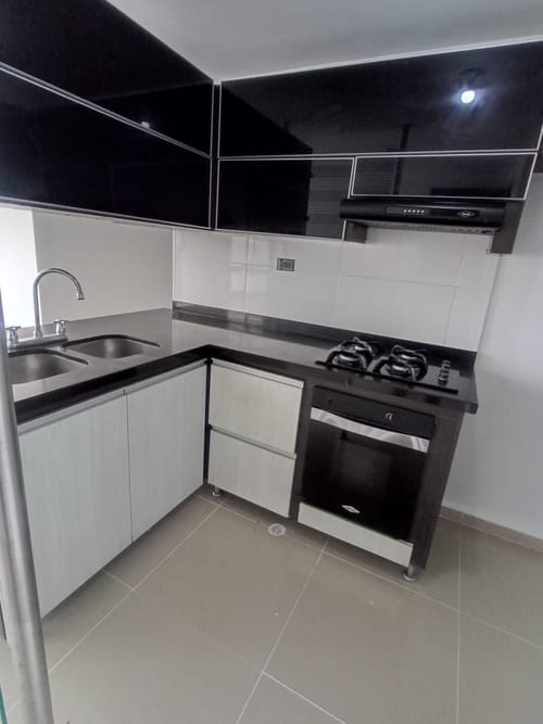 Apartamento de 3 alcobas en arriendo en El Recreo, Floridablanca, 80 m² · foto 5 de 15