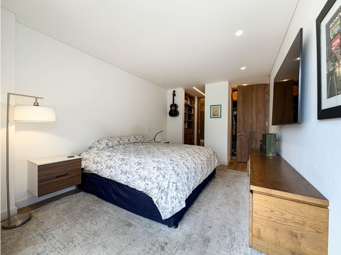 Apartamento de 2 alcobas en venta en Chico Norte, Bogotá, 106 m² · foto 11 de 24