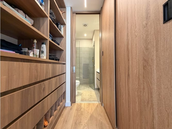Apartamento de 2 alcobas en venta en Chico Norte, Bogotá, 106 m² · foto 12 de 24