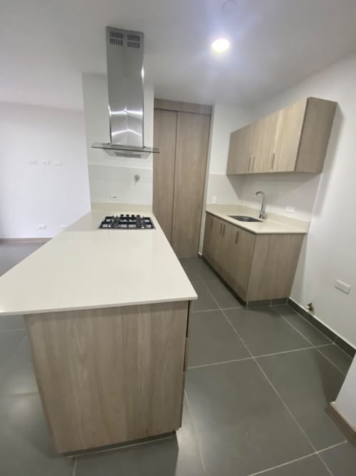 Apartamento de 2 alcobas en arriendo en Los Colegios, Rionegro, 73 m² · foto 10 de 14
