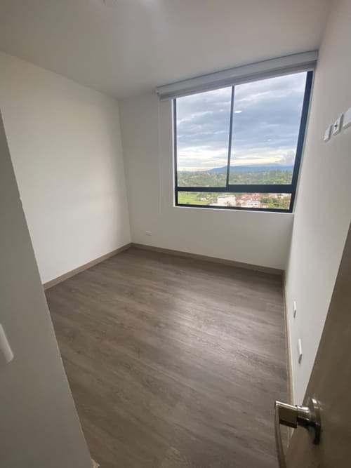 Apartamento de 2 alcobas en arriendo en Los Colegios, Rionegro, 73 m² · foto 11 de 14
