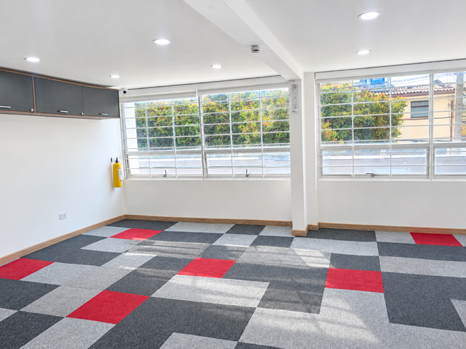 Casa de 8 alcobas en arriendo en La Castellana, Bogotá, 440 m² · foto 13 de 14