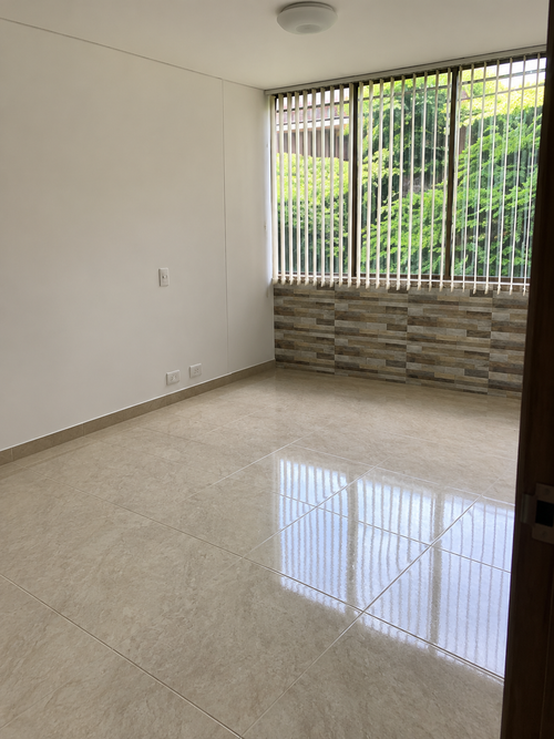 Apartamento de 3 alcobas en venta en La Floresta, Medellín, 97 m² · foto 5 de 10