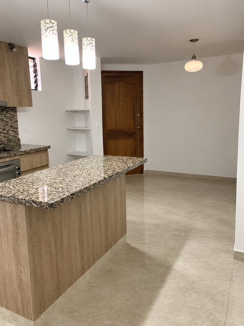 Apartamento de 3 alcobas en venta en La Floresta, Medellín, 97 m² · foto 2 de 10