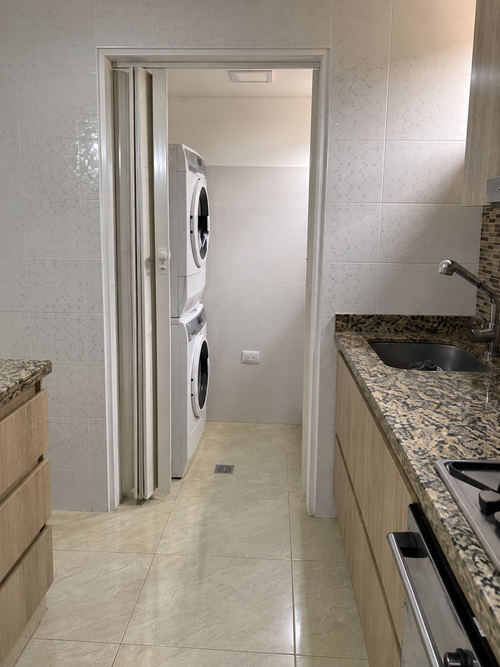 Apartamento de 3 alcobas en venta en La Floresta, Medellín, 97 m² · foto 8 de 10