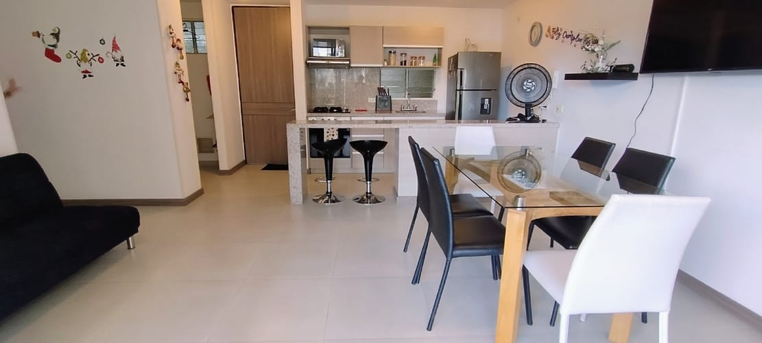 Apartamento de 3 alcobas en arriendo en Ricaurte, Ricaurte, 82 m² · foto 2 de 24
