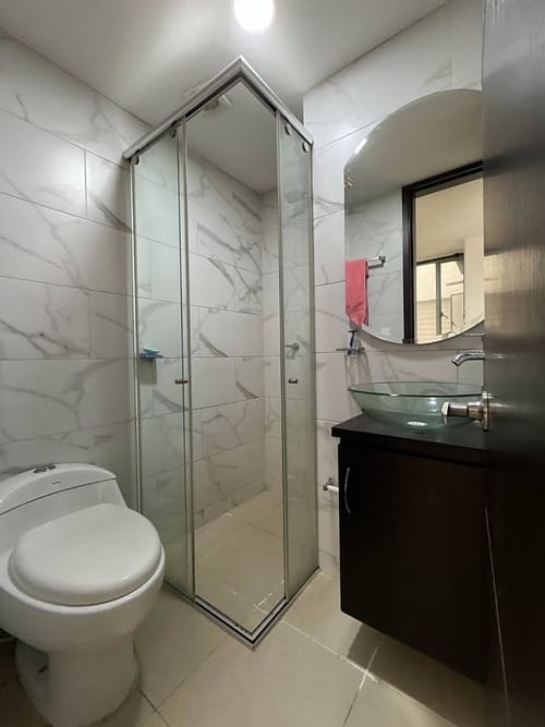 Apartamento de 3 alcobas en venta en El Refugio, Bogotá, 68 m² · foto 5 de 14