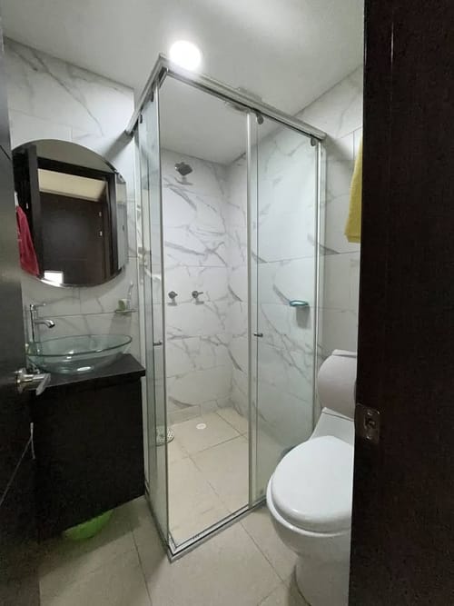 Apartamento de 3 alcobas en venta en El Refugio, Bogotá, 68 m² · foto 10 de 14