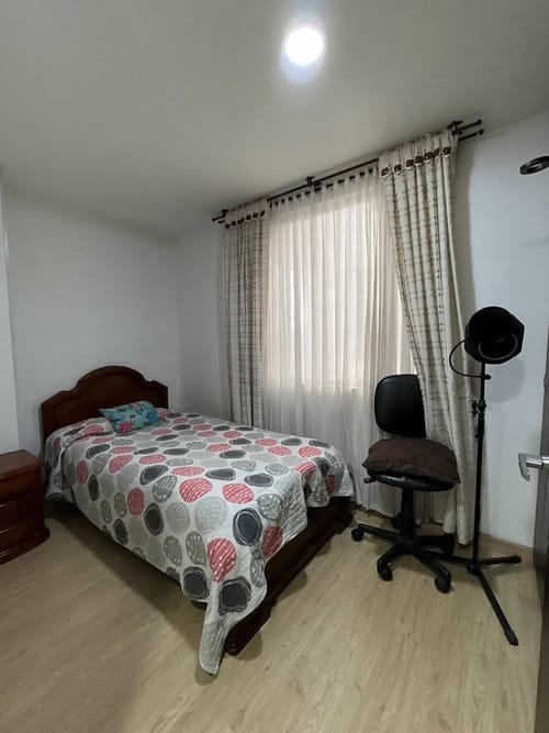 Apartamento de 3 alcobas en venta en El Refugio, Bogotá, 68 m² · foto 12 de 14