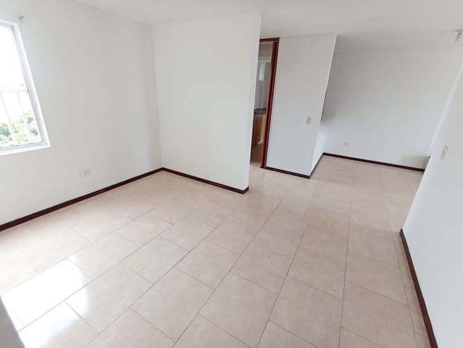 Apartamento de 3 alcobas en venta en Cañaveral, Floridablanca, 91 m² · foto 2 de 16