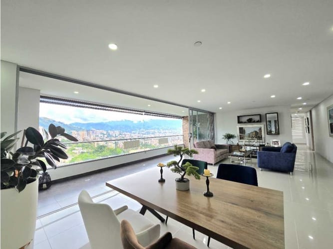 Apartamento de 3 alcobas en venta en Loma Del Esmeraldal, Envigado, 169 m² · foto 1 de 16