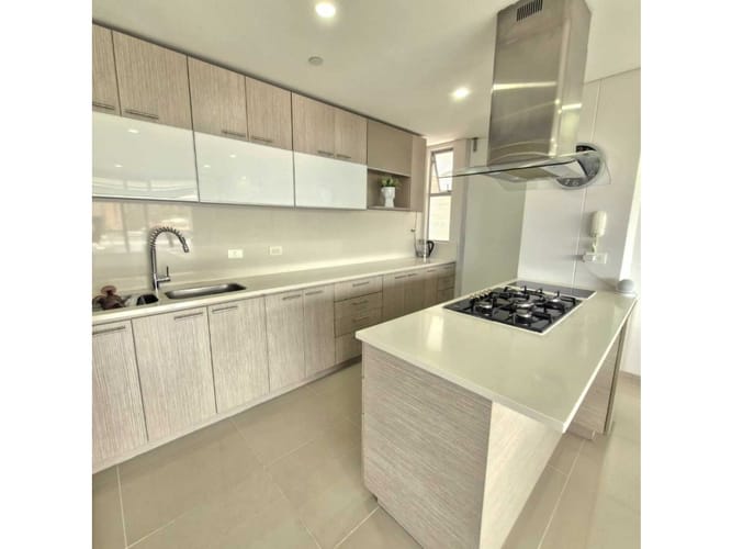 Apartamento de 3 alcobas en venta en Loma Del Esmeraldal, Envigado, 169 m² · foto 8 de 16