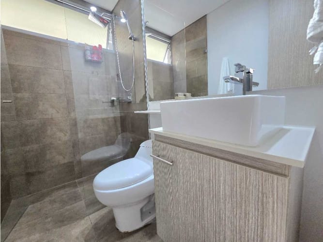 Apartamento de 3 alcobas en venta en Loma Del Esmeraldal, Envigado, 169 m² · foto 13 de 16