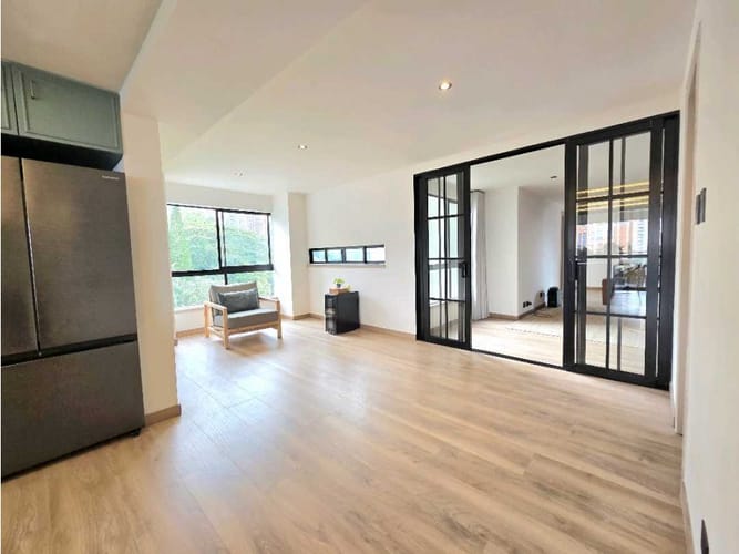 Apartamento de 4 alcobas en venta en El Diamante No. 2, Medellín, 295 m² · foto 6 de 21