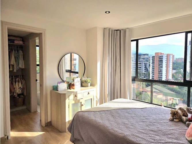 Apartamento de 4 alcobas en venta en El Diamante No. 2, Medellín, 295 m² · foto 20 de 21