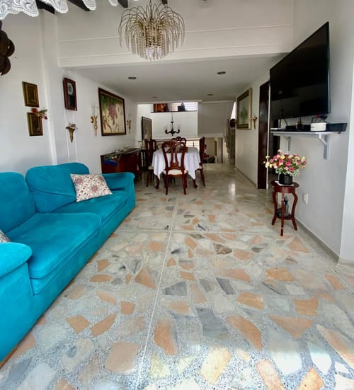 Casa de 3 alcobas en venta en El Tejar, Bucaramanga, 170 m² · foto 4 de 8