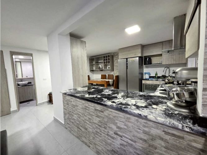 Apartamento de 3 alcobas en venta en El Tesoro, Medellín, 124 m² · foto 3 de 14