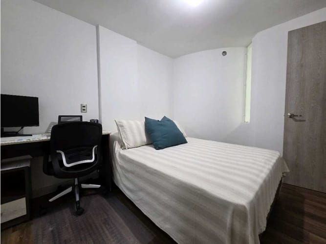 Apartamento de 3 alcobas en venta en El Tesoro, Medellín, 124 m² · foto 8 de 14
