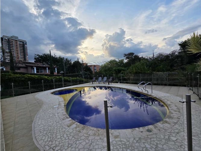 Apartamento de 3 alcobas en venta en El Tesoro, Medellín, 124 m² · foto 13 de 14