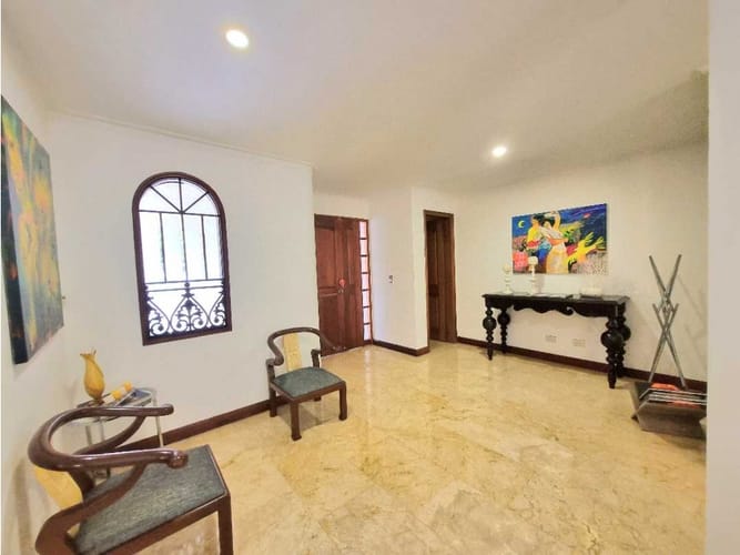 Casa de 4 alcobas en venta en El Tesoro, Medellín, 360 m² · foto 5 de 18