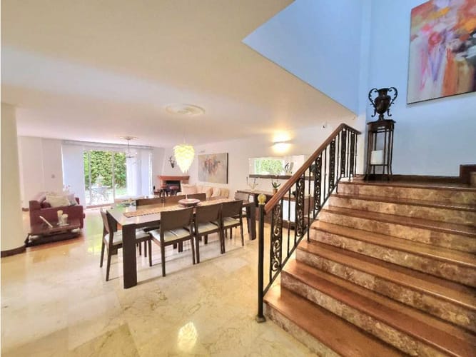 Casa de 4 alcobas en venta en El Tesoro, Medellín, 360 m² · foto 8 de 18