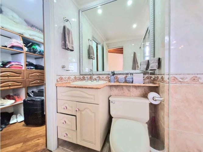 Casa de 4 alcobas en venta en El Tesoro, Medellín, 360 m² · foto 14 de 18