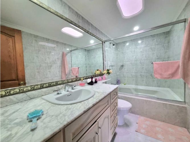 Casa de 4 alcobas en venta en El Tesoro, Medellín, 360 m² · foto 16 de 18