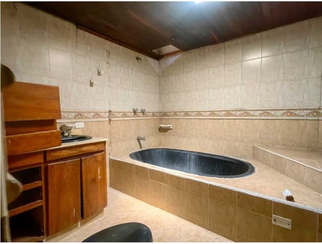 Casa de 5 alcobas en venta en Laureles, Medellín, 297 m² · foto 3 de 18