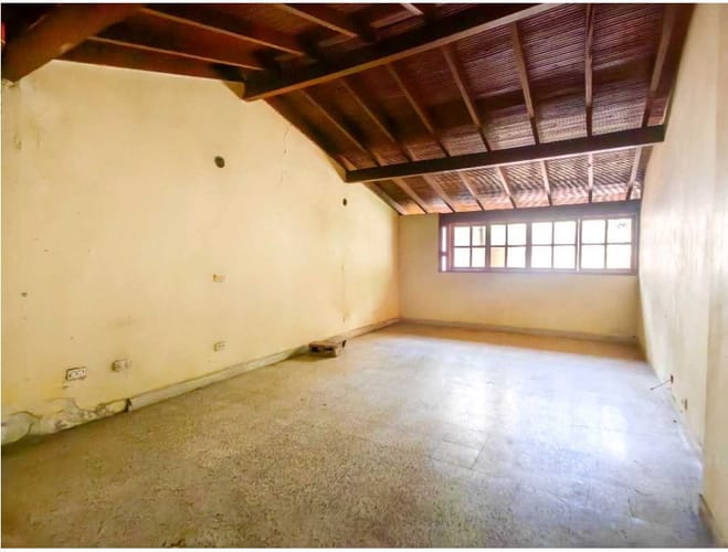 Casa de 5 alcobas en venta en Laureles, Medellín, 297 m² · foto 7 de 18