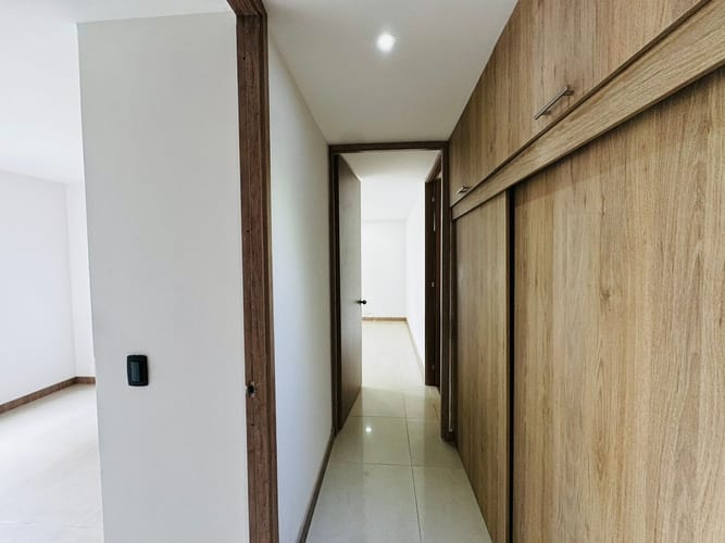 Apartamento de 3 alcobas en venta en El Poblado, Medellín, 136 m² · foto 9 de 14