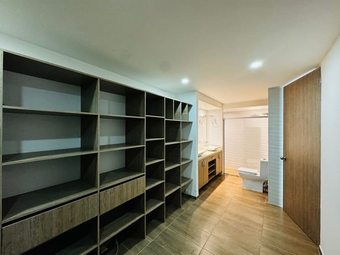 Apartamento de 3 alcobas en venta en El Poblado, Medellín, 136 m² · foto 14 de 14
