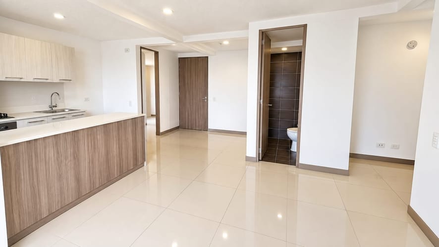Apartamento de 2 alcobas en venta en Las Brisas, La Estrella, 52 m² · foto 2 de 12