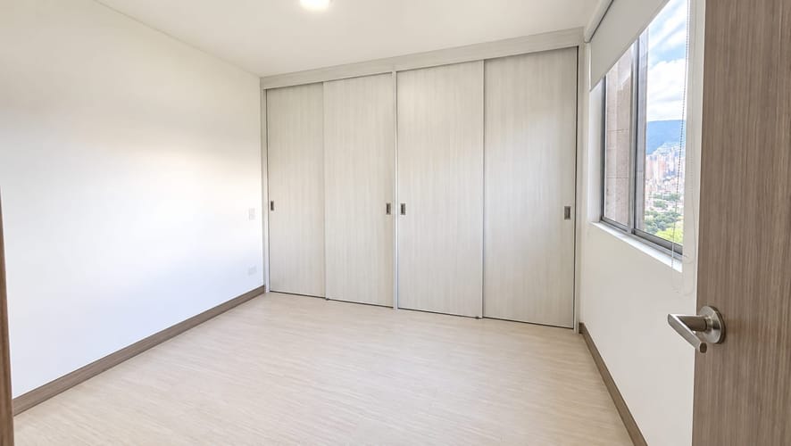 Apartamento de 2 alcobas en venta en Las Brisas, La Estrella, 52 m² · foto 8 de 12