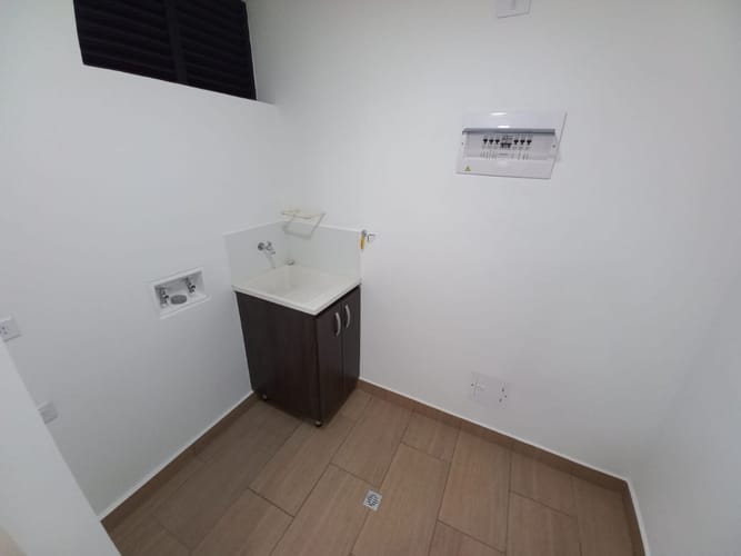 Apartamento de 3 alcobas en venta en El Retiro, 114 m² · foto 2 de 17