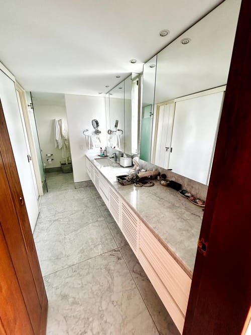 Apartamento de 5 alcobas en venta en Bellavista, Cali, 300 m² · foto 12 de 21